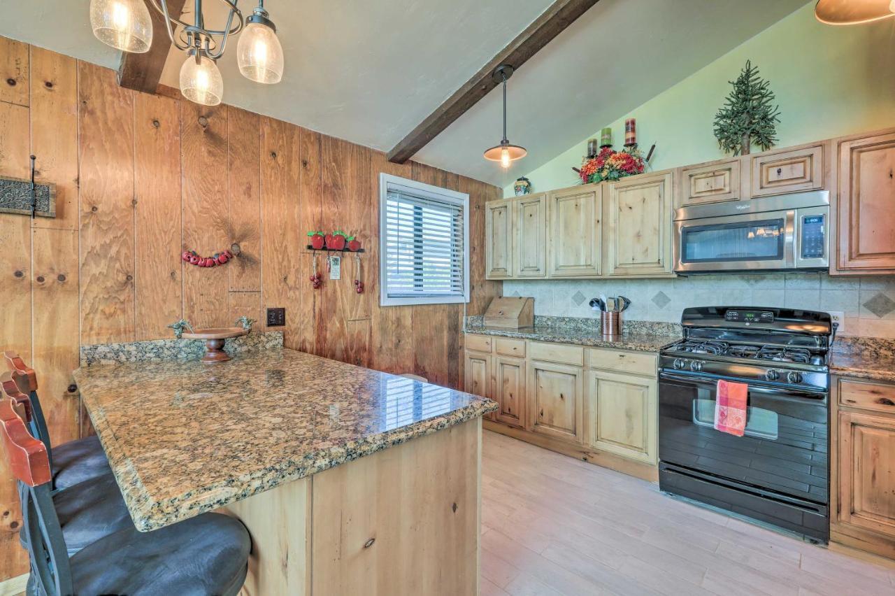 Flagstaff Townhome - Walk To Country Club And Pools! Экстерьер фото