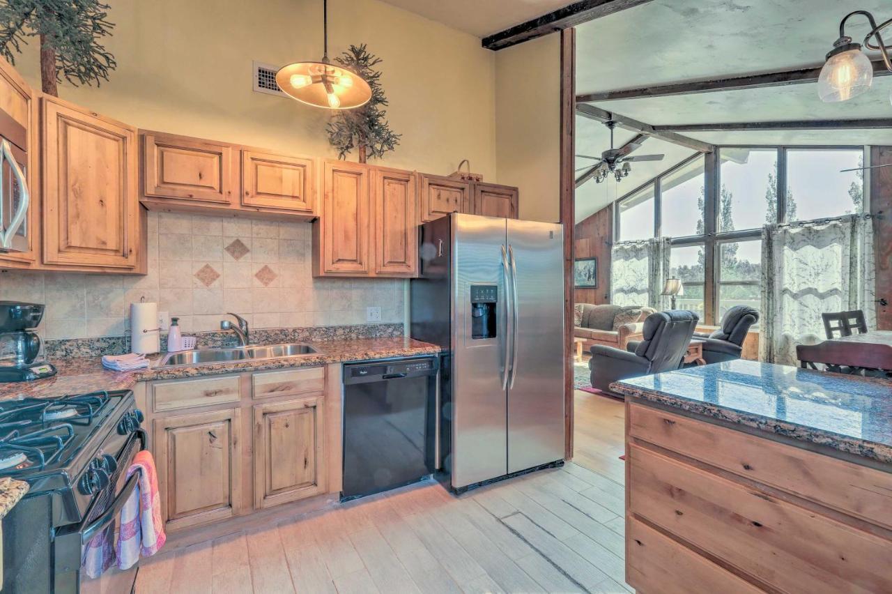 Flagstaff Townhome - Walk To Country Club And Pools! Экстерьер фото